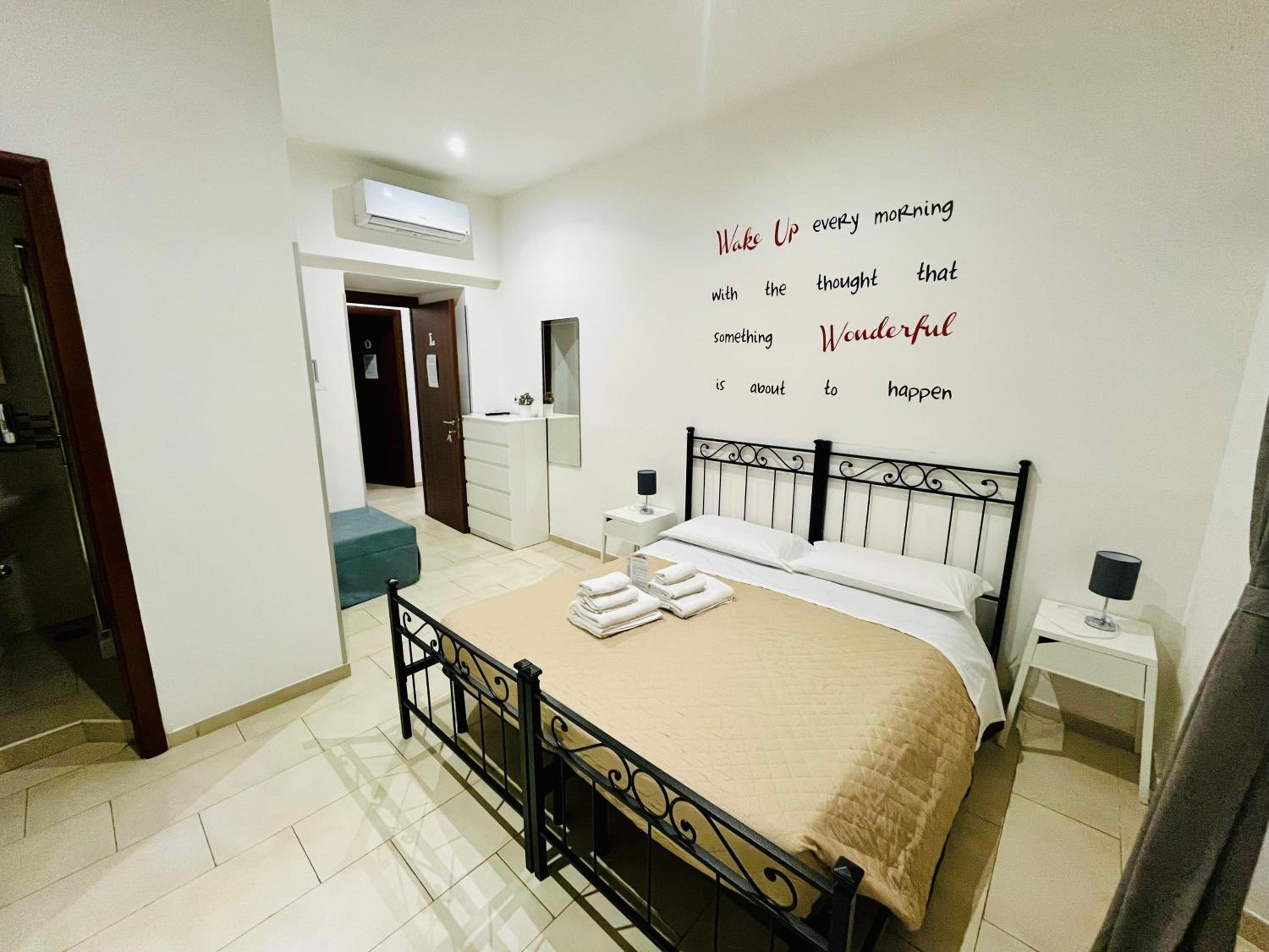 Deluxe Double or Twin Room photo 1