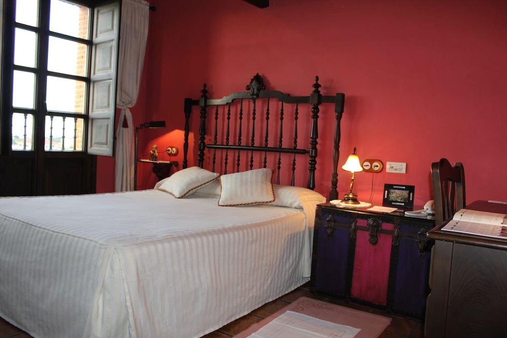 Standard Double or Twin Room - Photo 5