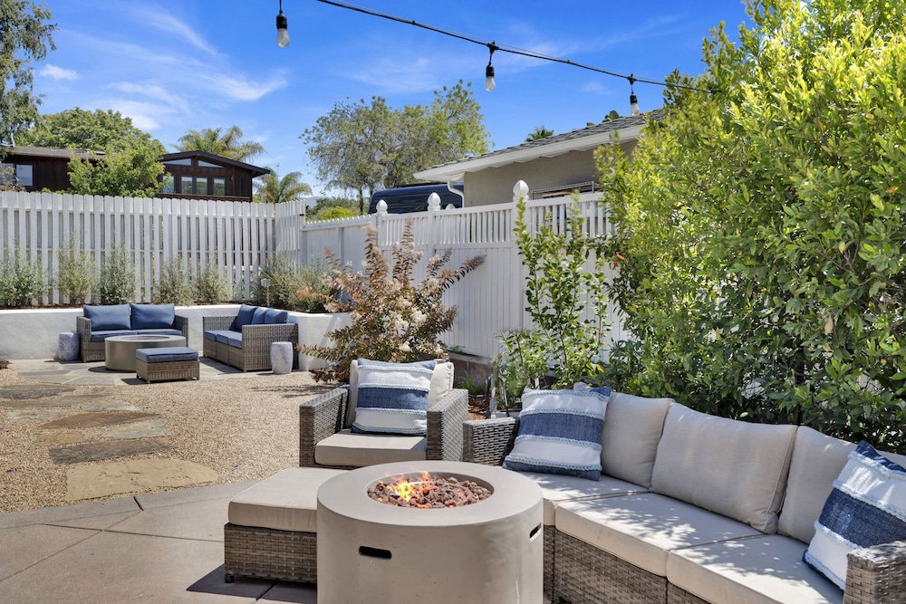 House, Multiple Beds, Patio, Garden View (Mesa Cottage) photo 1