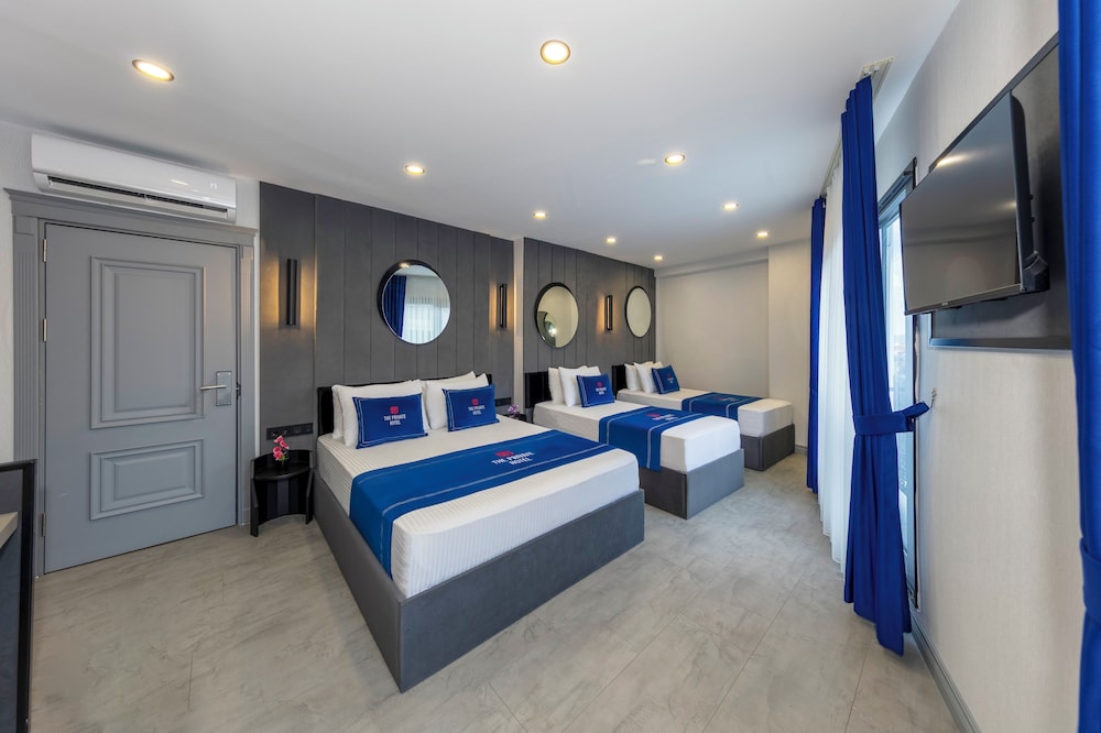 Deluxe Quadruple Room - Photo 5