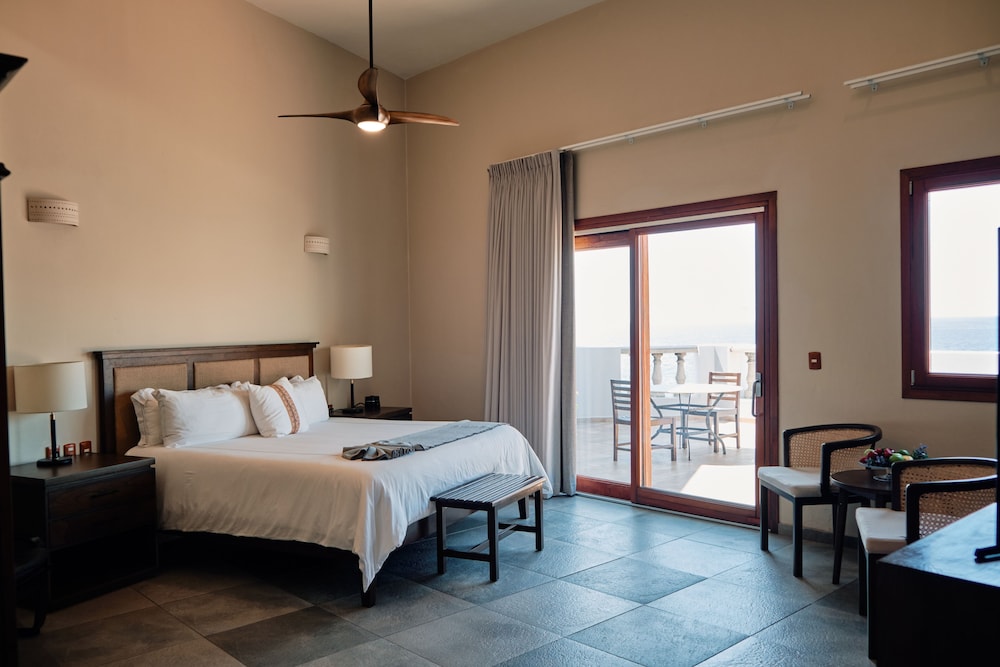 Deluxe Room, Ocean View (marina)