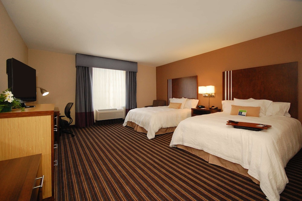 Suite, Two Queen Beds, Accessible - Photo 2