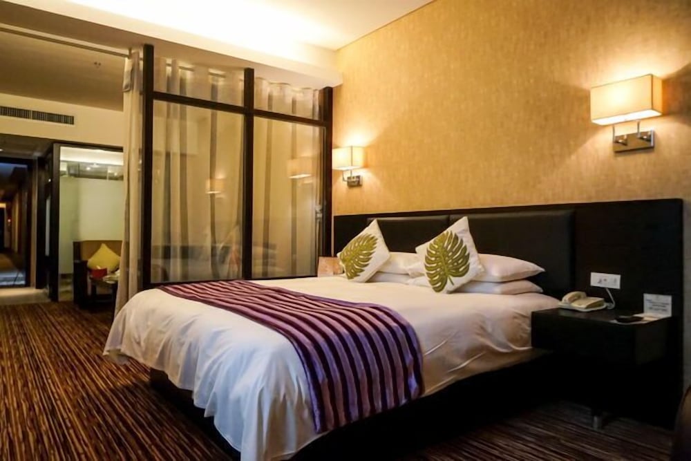 Executive Room photo 2