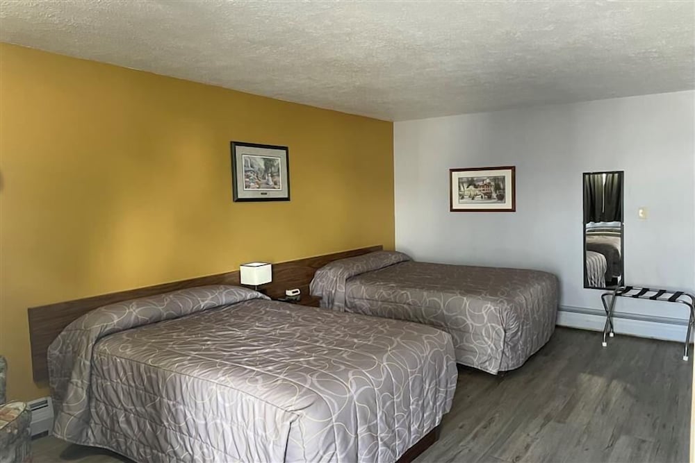Standard Room, 2 Double Beds (Ground Floor)