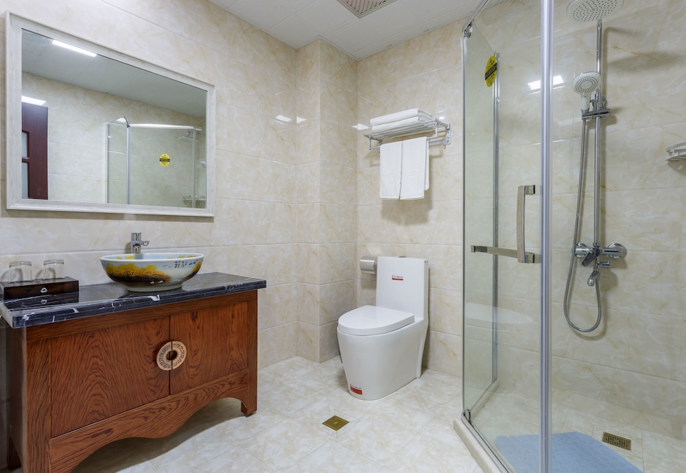 Deluxe Twin Room photo 2