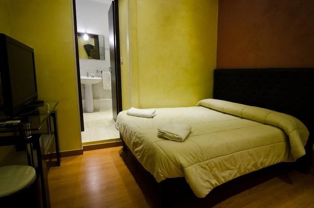 Triple Room - Photo 7