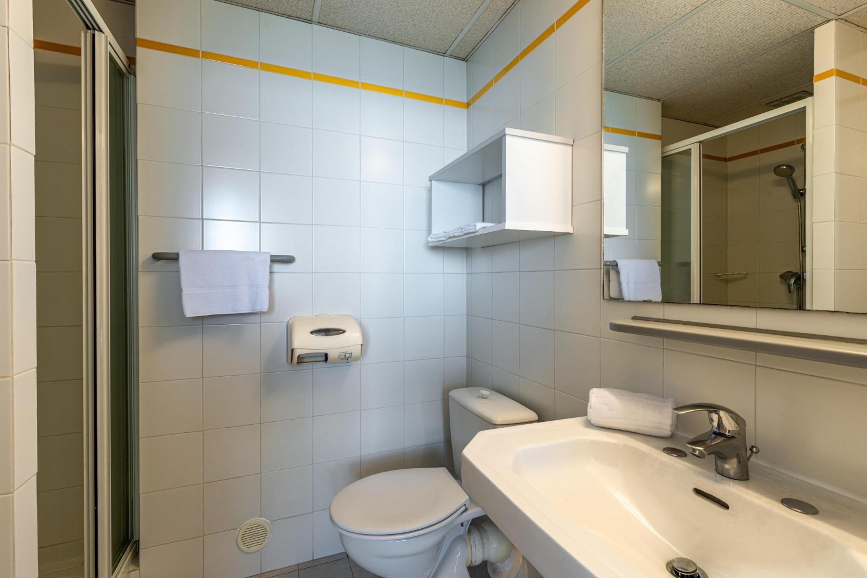 Standard Triple Room with Sea View photo 2