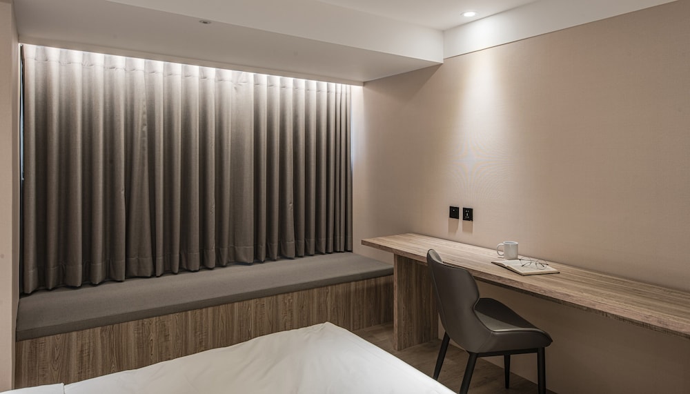 Superior Quadruple Room - Photo 15