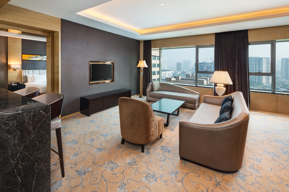 Royal Suite, 1 King Bed (Ambassador)