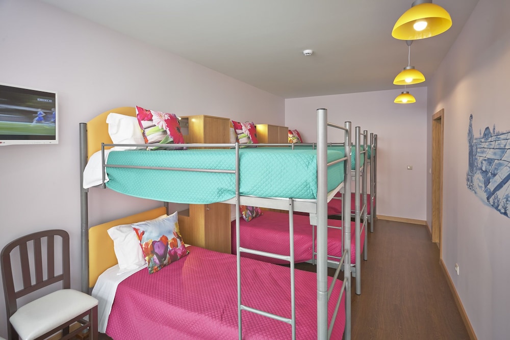 Shared Dormitory, Women Only (One Bed In A 6 People) photo 1