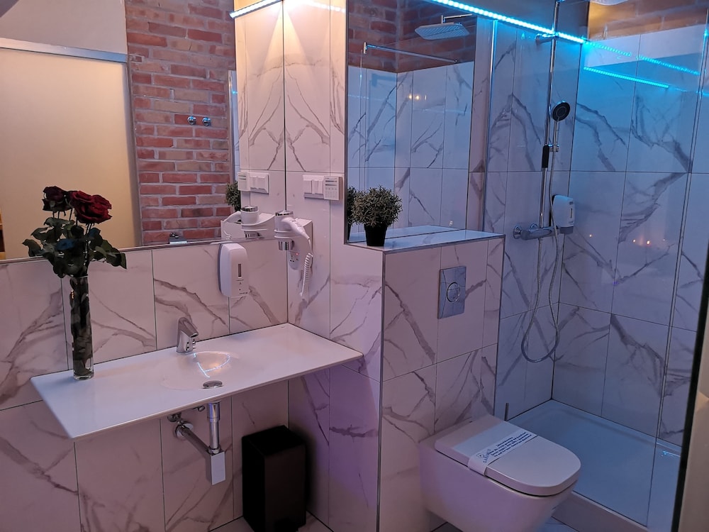 Superior Apartment (with jacuzzi) photo 2