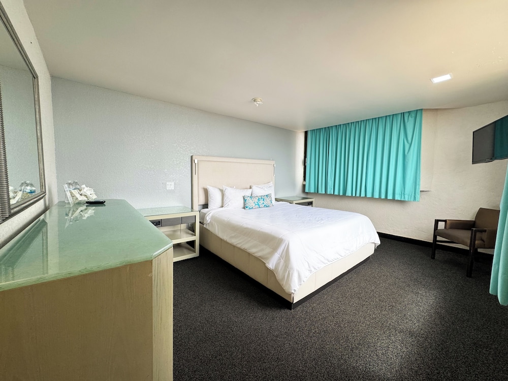 Standard Room, Sea Facing photo 3