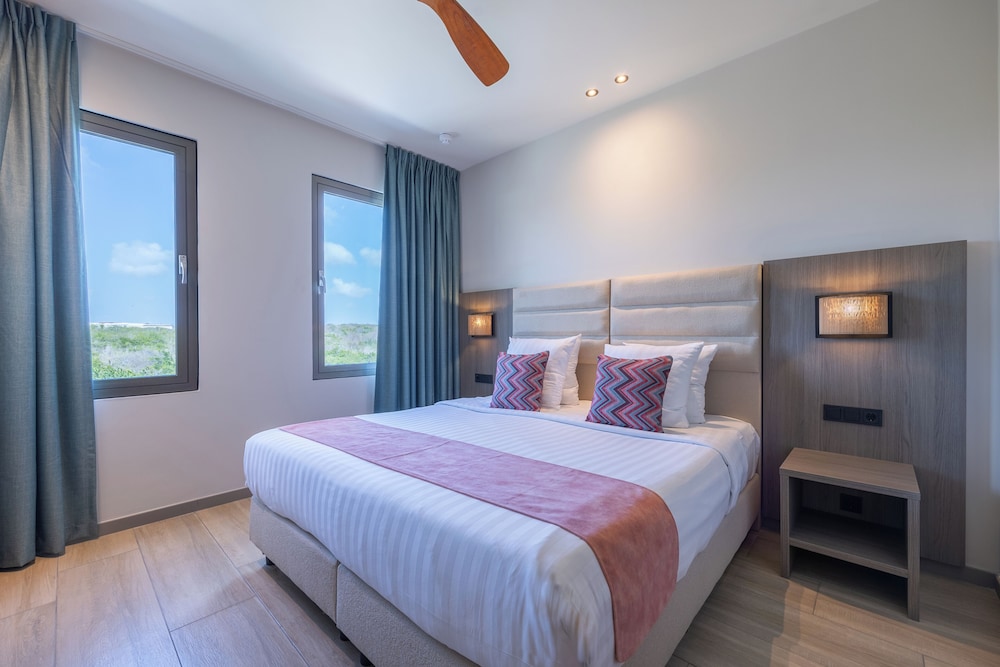 Deluxe Suite Preferred View