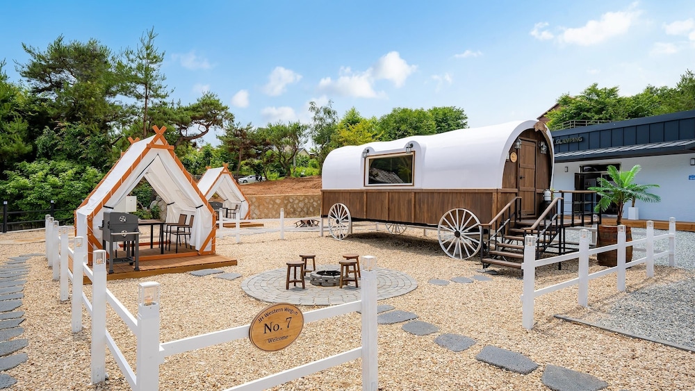 Basic Room, 1 Bedroom (westernglamping 7ho) - Photo 4