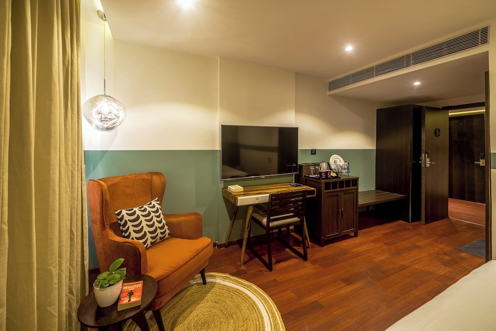 Family Room - Photo 4