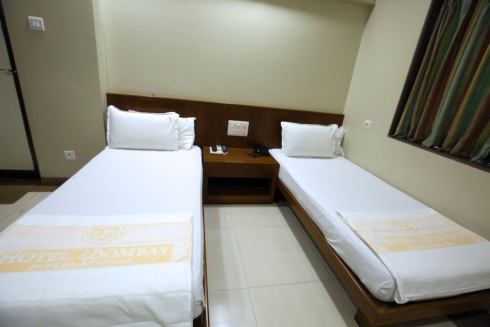 Standard Double Twin Bed