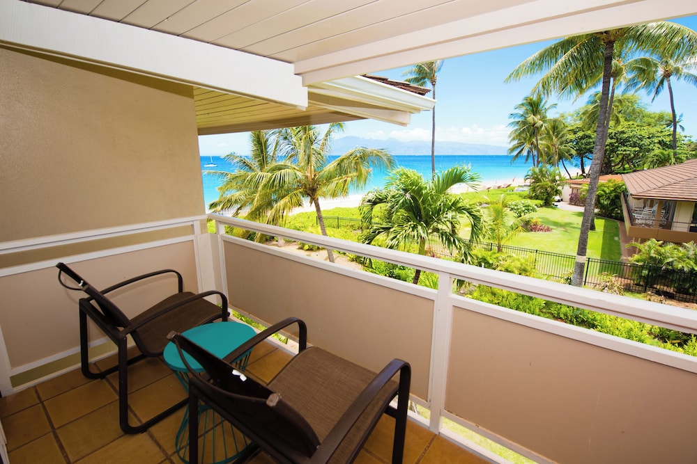 Room, 2 Queen Beds, Ocean View photo 2