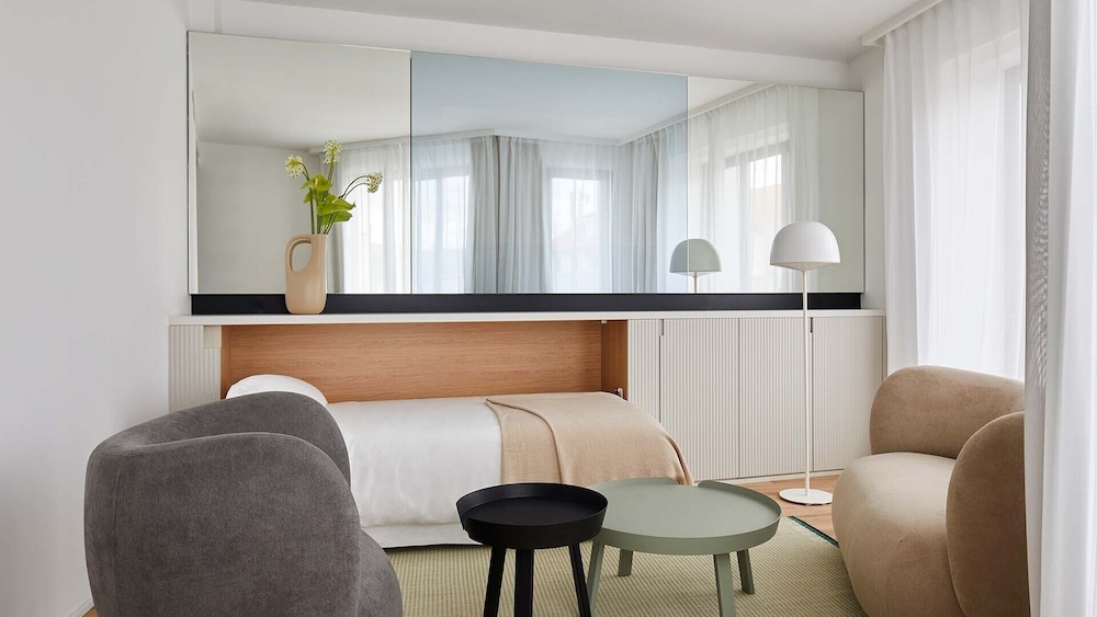 Exclusive Room - Photo 3