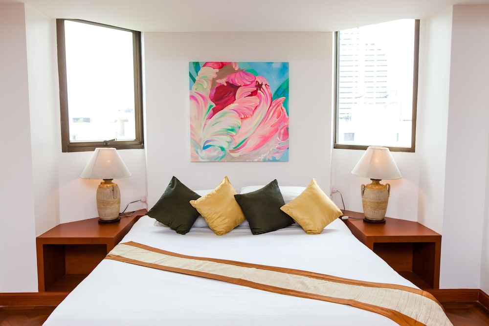 Executive Suite photo 2