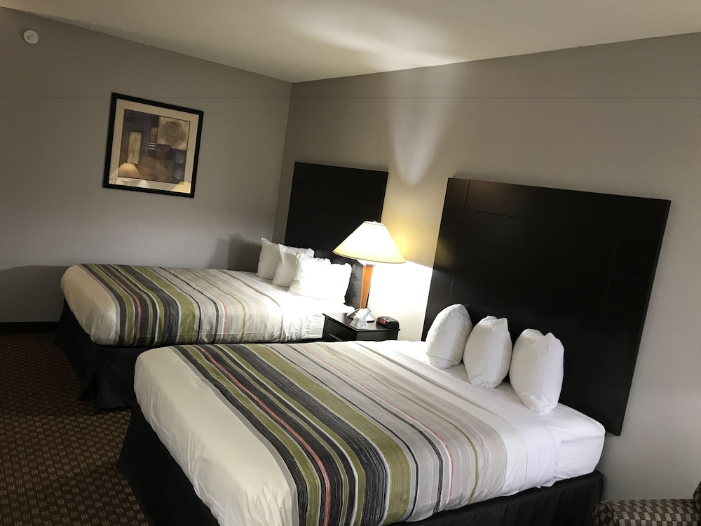 Room, 2 Queen Beds, Non Smoking - Photo 3
