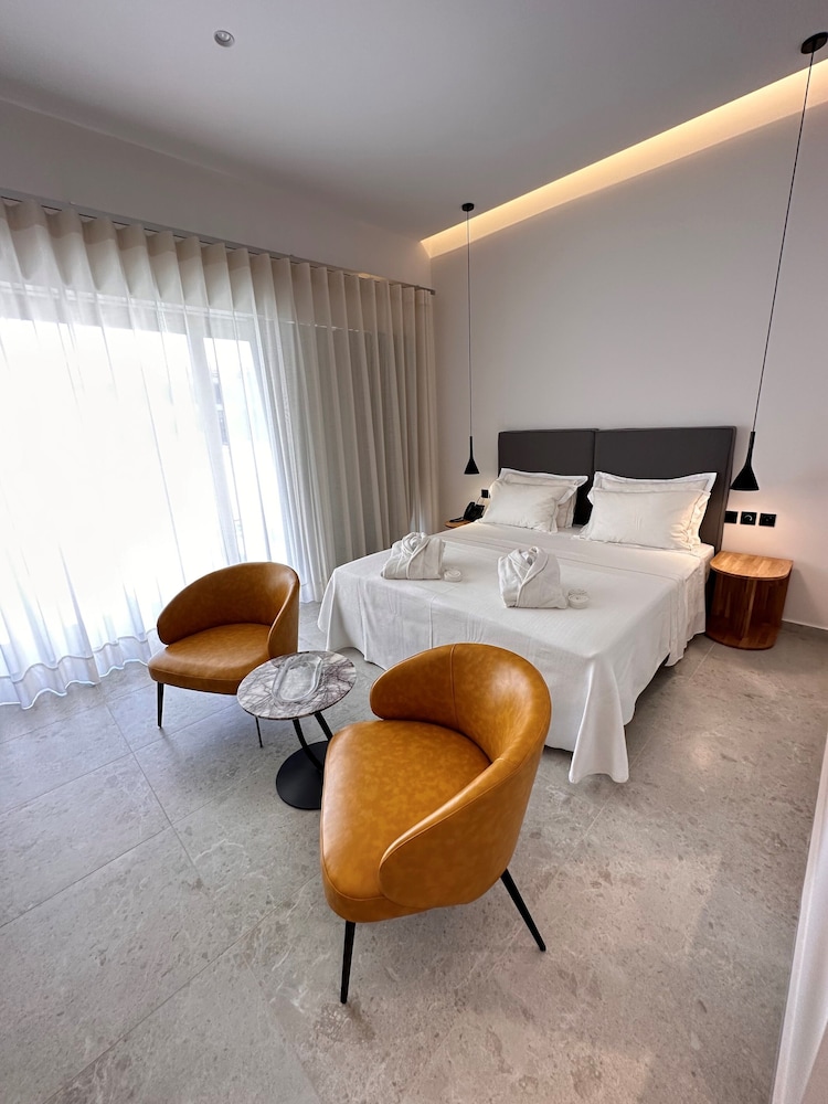 Doppia Standard, 1 letto queen, vista giardino