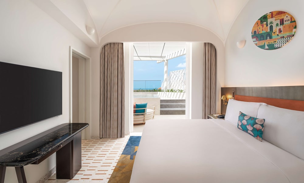 Suite, 1 King Bed, Terrace - Photo 1
