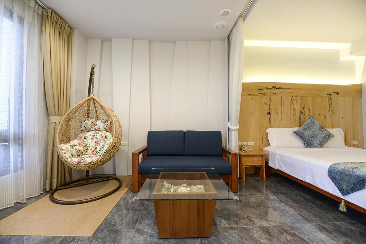 Garden View Deluxe Double Room with Bathtub - Photo 2