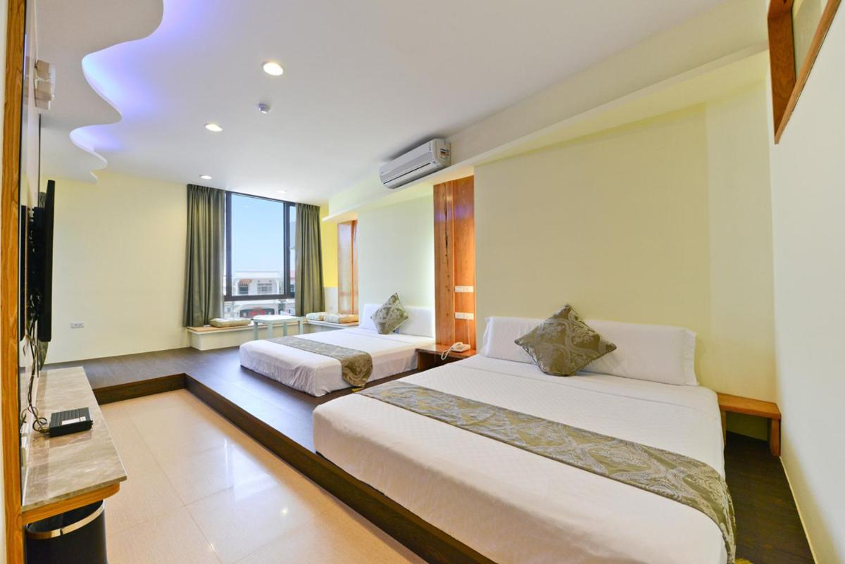 Garden View Quadruple Room with Balcony photo 1