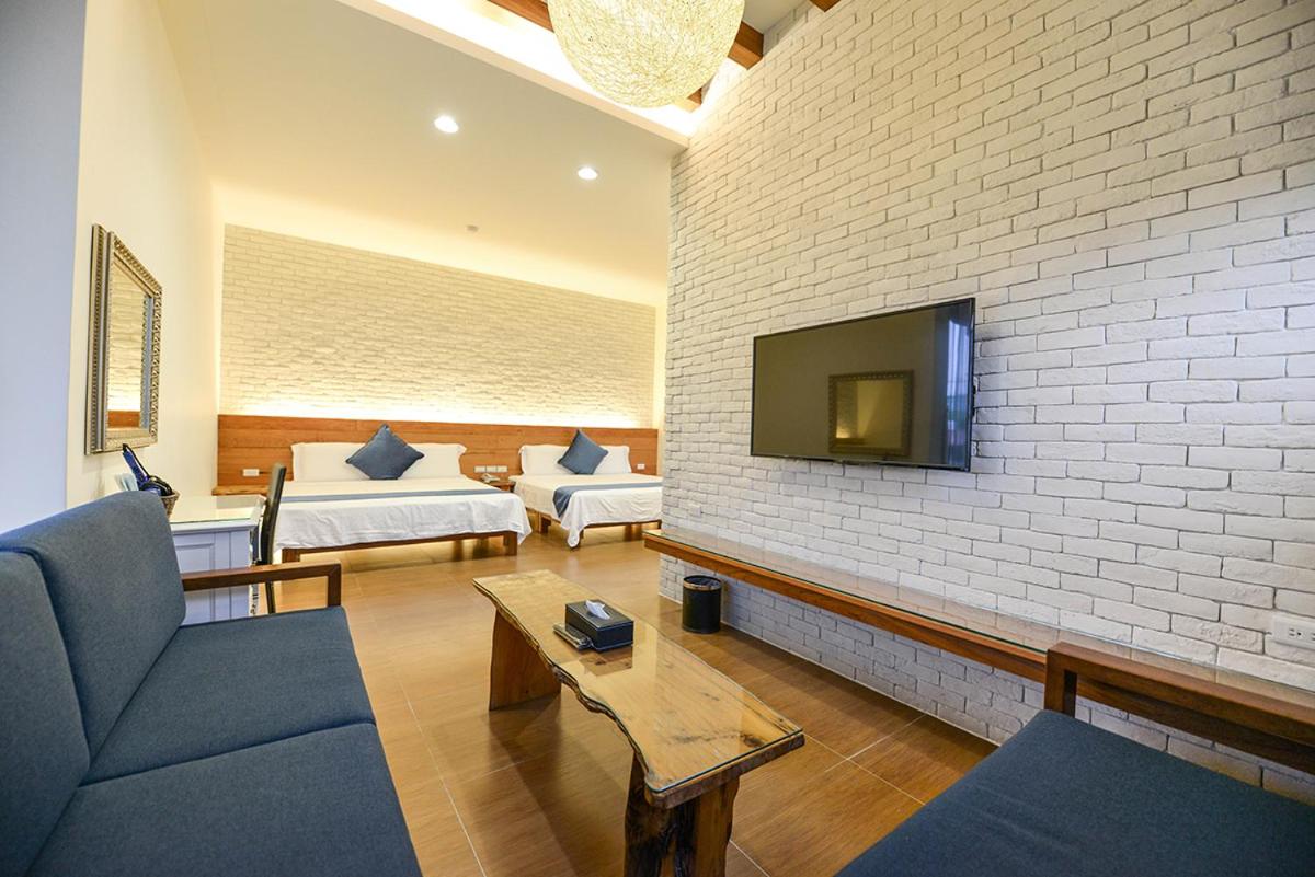 Quadruple Room with Garden View - Photo 2