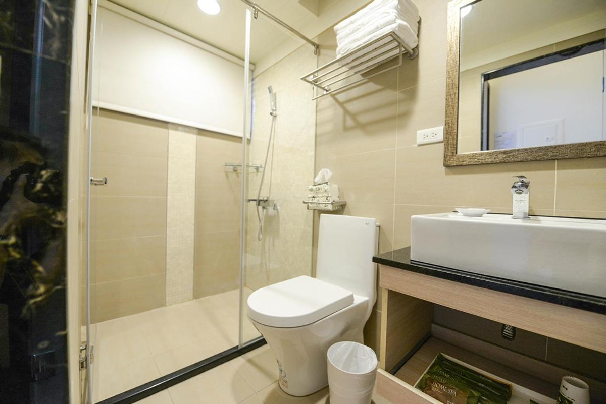 Quadruple Room with Garden View - Photo 4