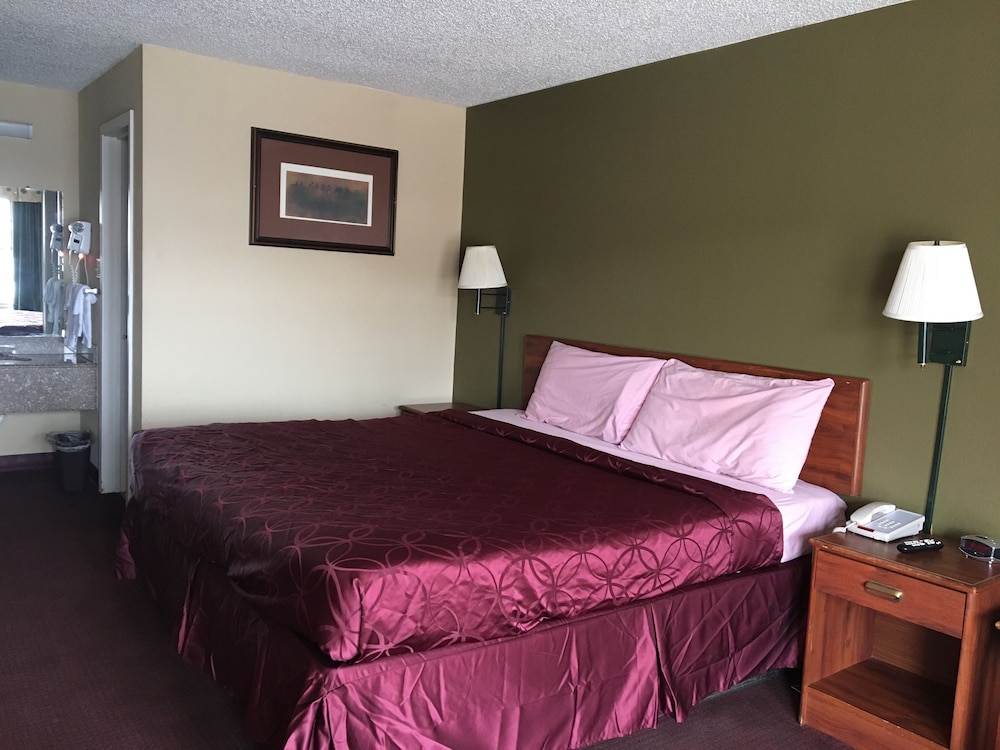 Standard Room, 1 King Bed, Non Smoking
