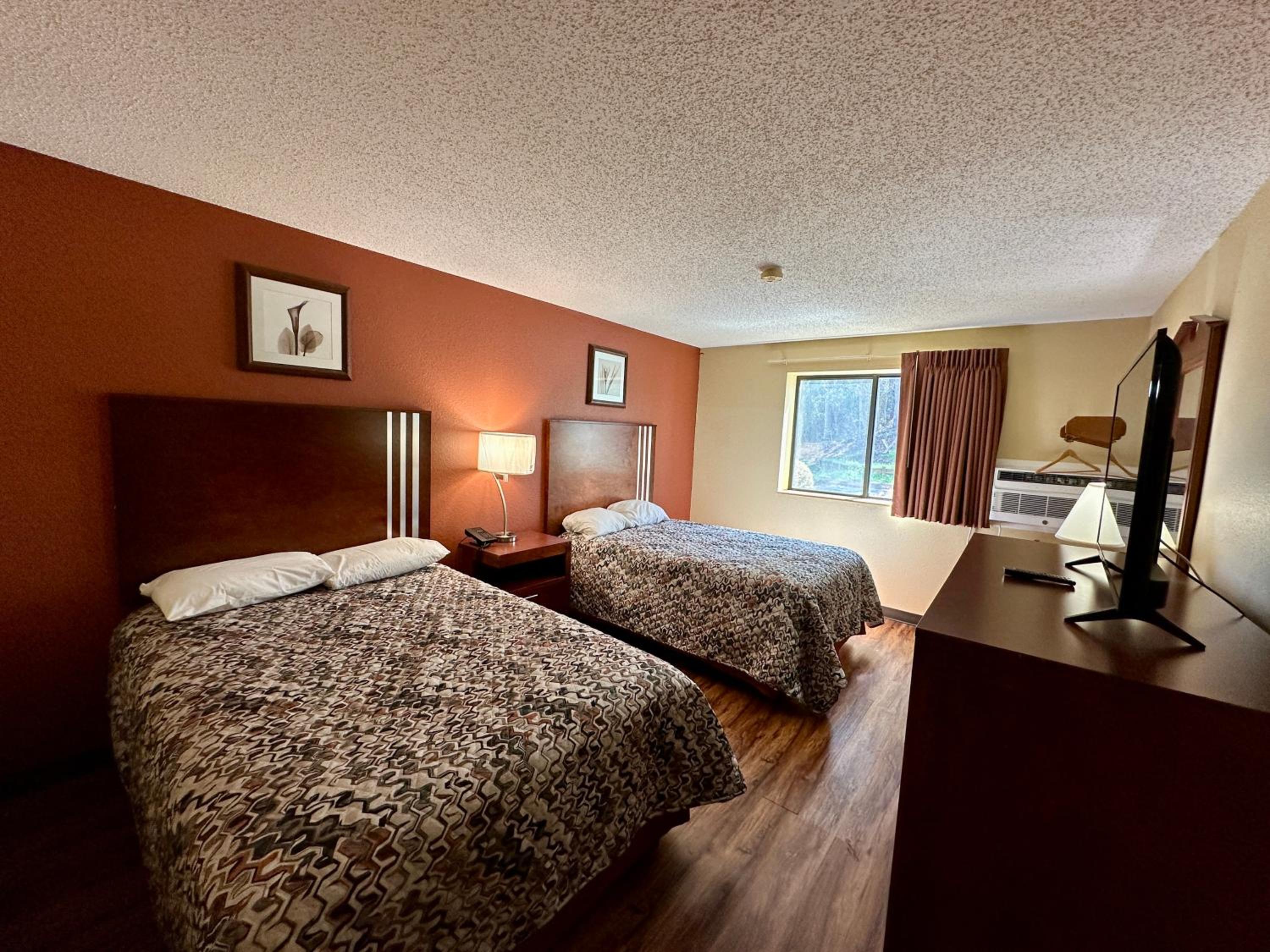Double Room with Two Double Beds photo 2
