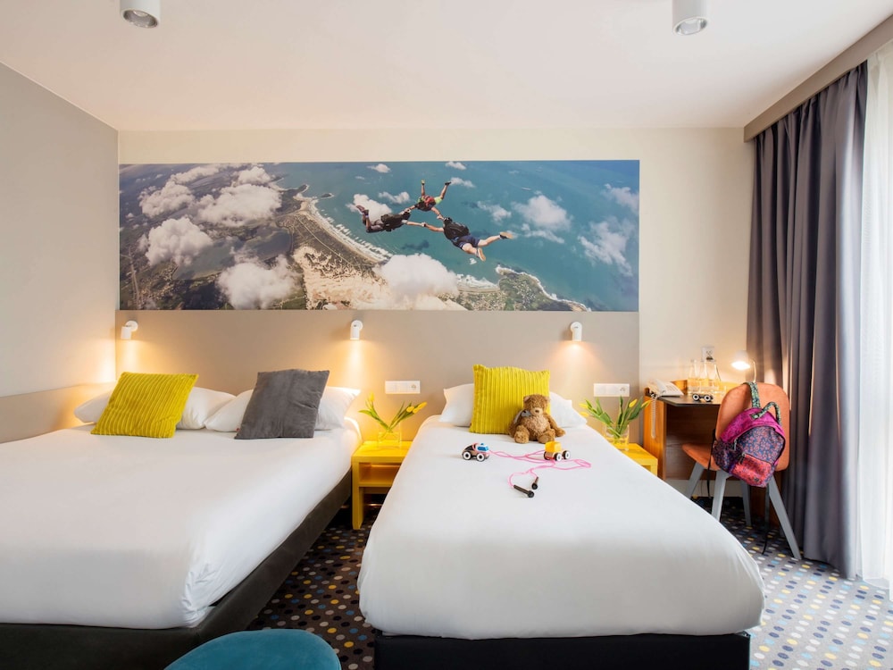 Standard Room, Multiple Beds - Photo 1