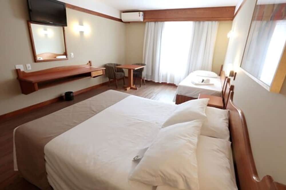 Standard Double Room photo 2