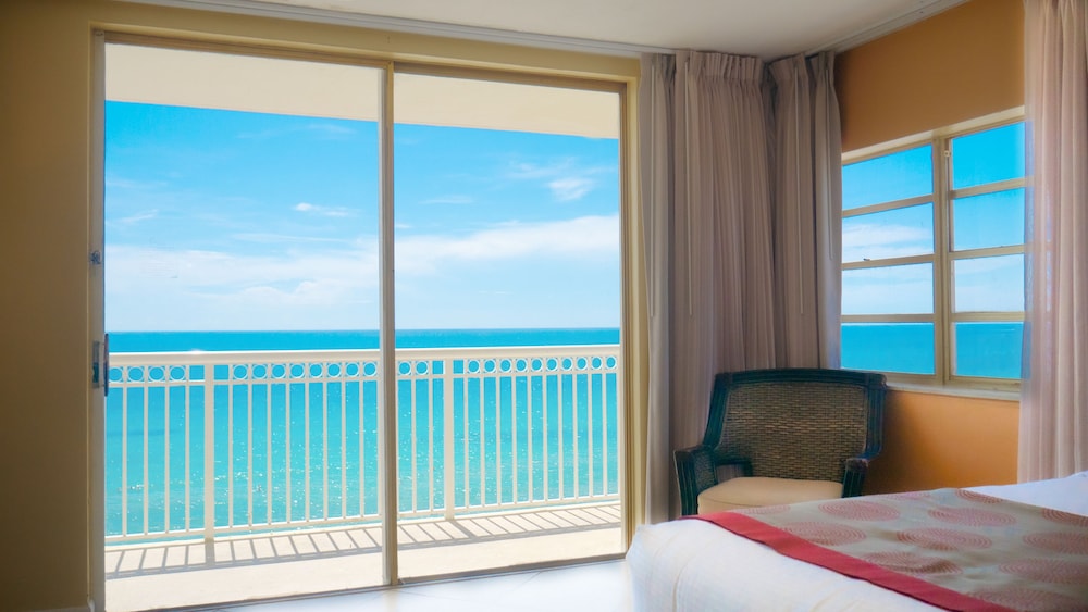 Deluxe Room, 2 Queen Beds, Kitchenette (Non-Smoking) - Photo 7