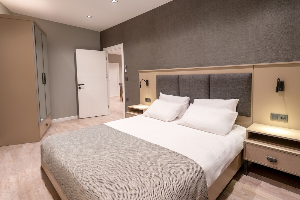 Standard Suite