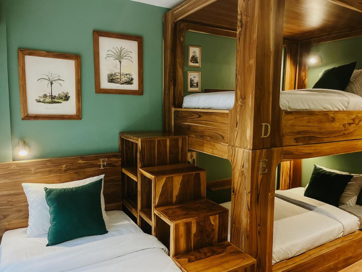 Bed in 6-Bed Mixed Dormitory Room
