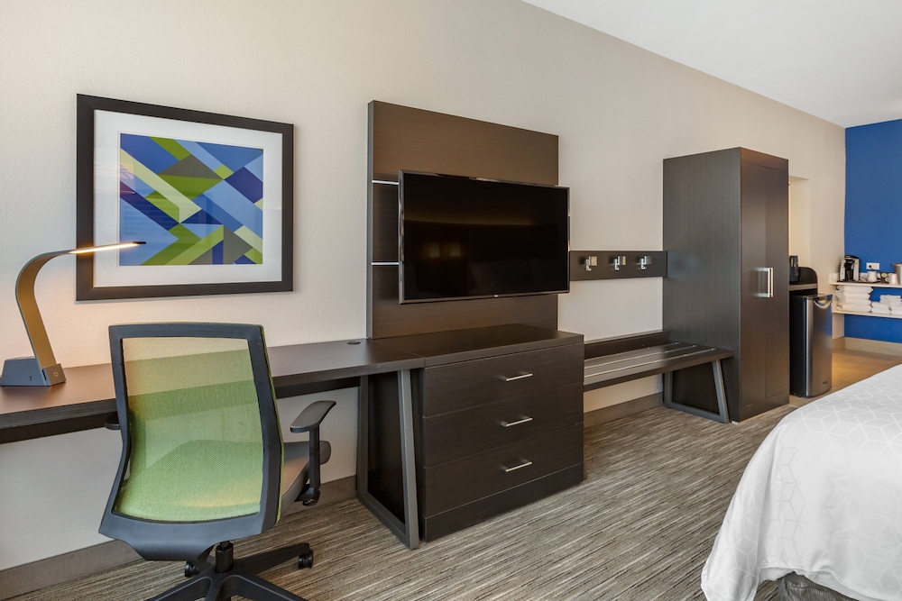 Suite, 1 King Bed (Additional Living Area) - Photo 8