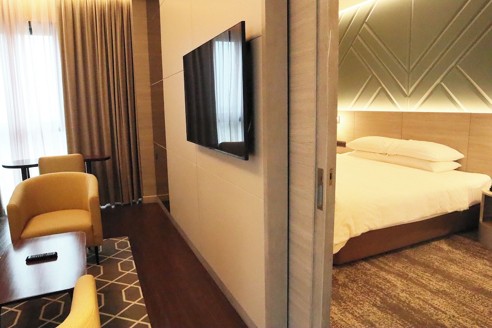Two Bedroom Family Suite - Photo 1