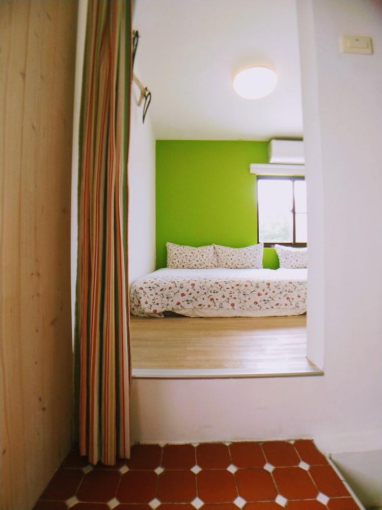 Family Quadruple Room photo 3