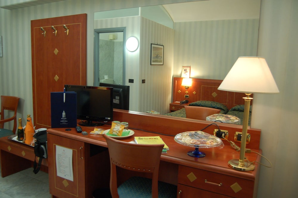 Standard Double Room, 1 Queen Bed photo 3