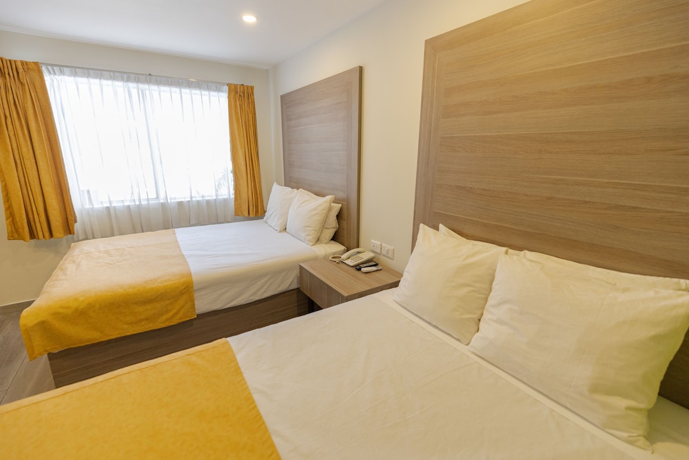 Superior Room, 2 Double Beds, Pool View photo 3