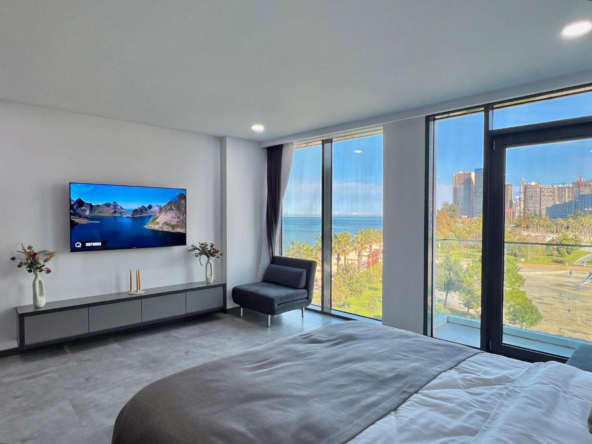 Studio Apartment with Sea View photo 1