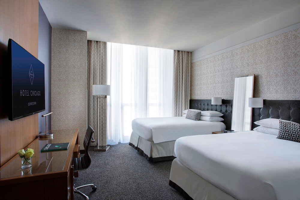Room, 2 Queen Beds, City View
