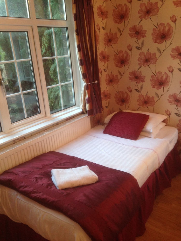 Single Room, Ensuite photo 3