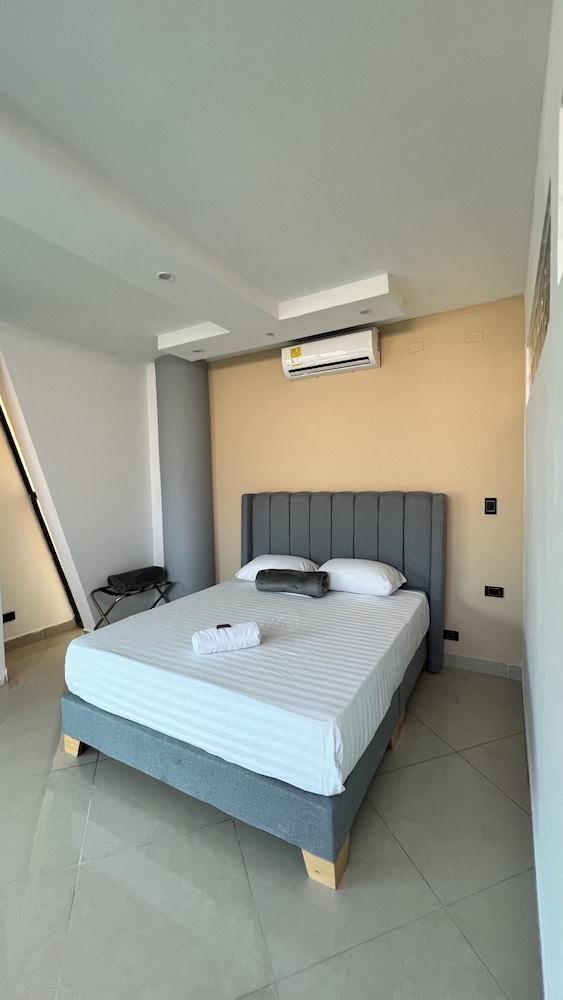 Deluxe Double Room, Multiple Beds - Photo 1