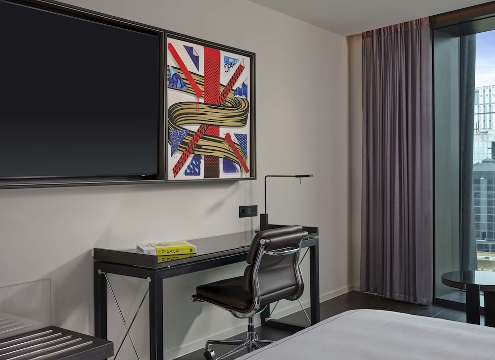 Suite, 1 King Bed