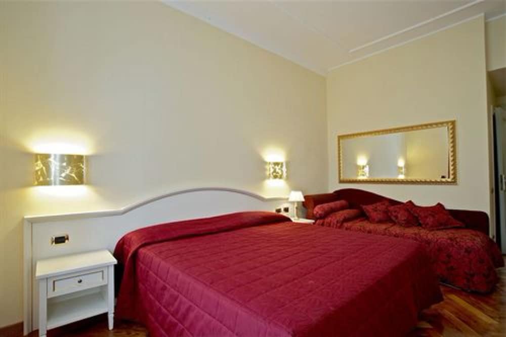 Standard Triple Room - Photo 4