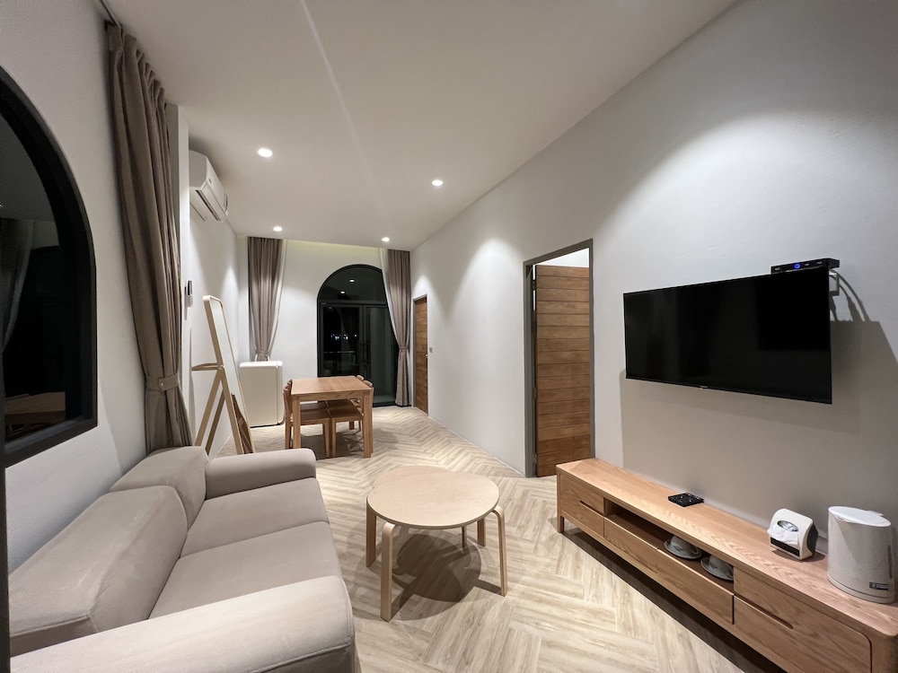 2 Bedroom Seaview Deluxe