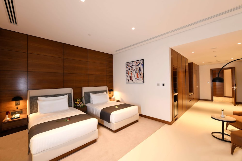 Deluxe Room, 2 Twin Beds - Photo 1